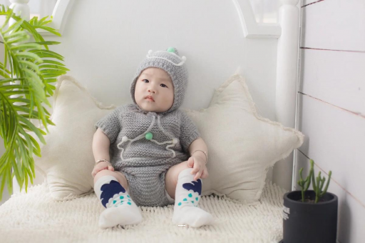 丹东宝宝揉眼睛是怎么回事